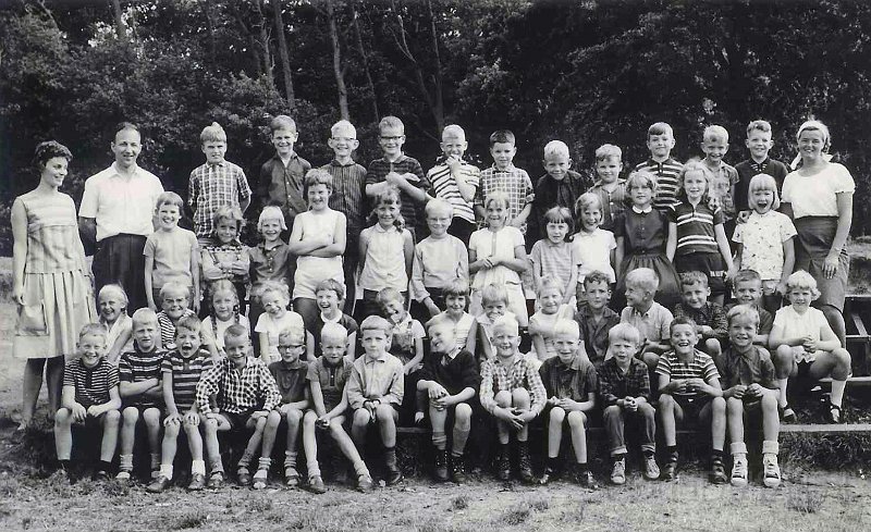 Schoolfoto de Windroos klas 1 1963 - 1964.jpg